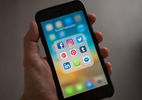 social media apps on iphone